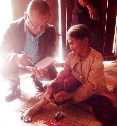 Kỳ bí gia tộc ba đời có con gái mang bàn chân 7 ngón